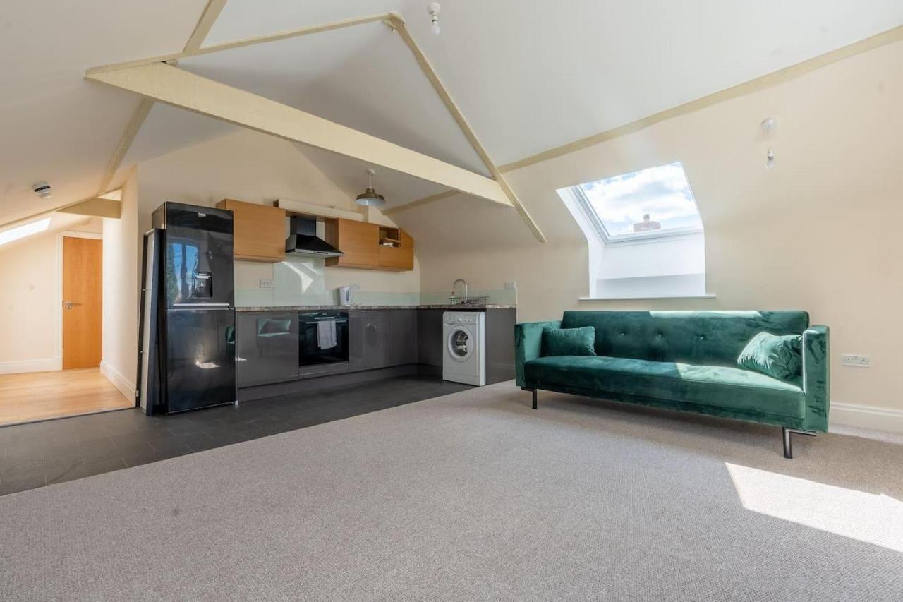 Charming 1-Bed Loft In Caerleon Newport (Gwent) Exterior foto
