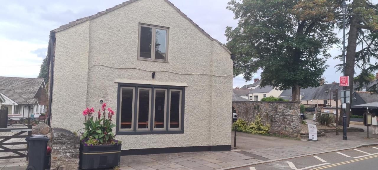 Charming 1-Bed Loft In Caerleon Newport (Gwent) Exterior foto